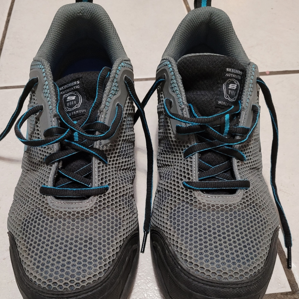 Sketchers Size 11 Women's  composite toe sneaker